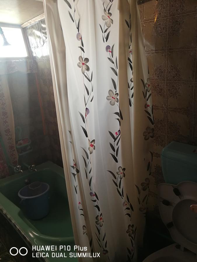 Houseboat Dunhill Bed & Breakfast Srīnagar Екстериор снимка